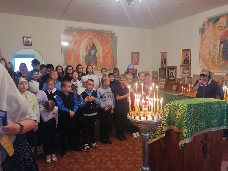 Под покровом преподобного Сергия Радонежского.